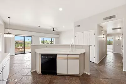10961 E Siskin Place, Tucson, AZ 85748 - Photo 15