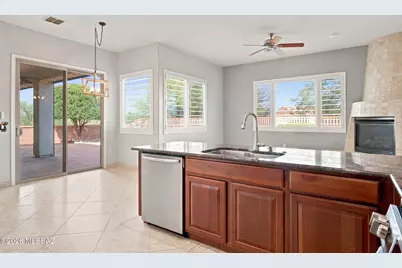 518 N Dossi Place, Green Valley, AZ 85614 - Photo 13