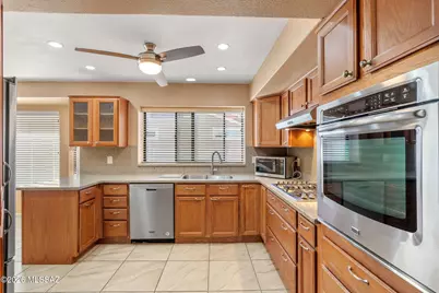 14340 N Rusty Gate Trail, Oro Valley, AZ 85755 - Photo 9