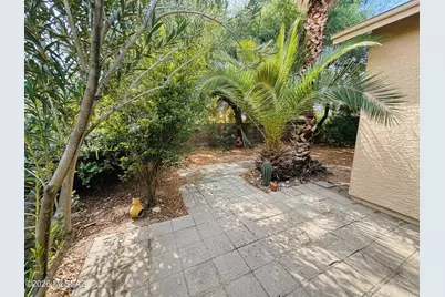 8640 S Desert Dove Drive, Tucson, AZ 85747 - Photo 9