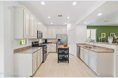 13536 N Vistoso Reserve Place, Oro Valley, AZ 85755 - Photo 11