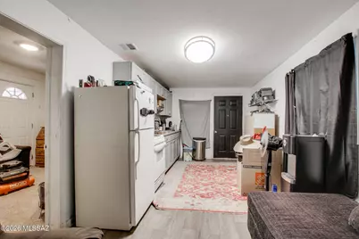 252 W Blacklidge Drive, Tucson, AZ 85705 - Photo 21