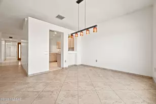 1600 W Vuelta Salvatierra, Green Valley, AZ 85622 - Photo 21