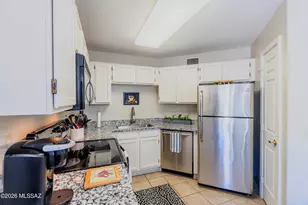 6655 N Canyon Crest Dr, Tucson, AZ 85750 - Photo 15