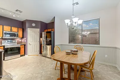 38946 S Running Roses Lane, Tucson, AZ 85739 - Photo 9