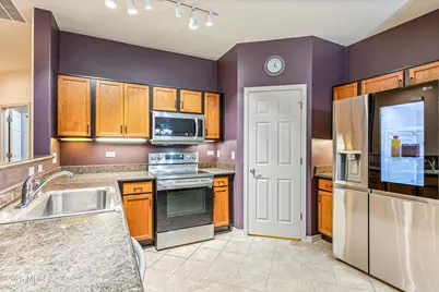38946 S Running Roses Lane, Tucson, AZ 85739 - Photo 11