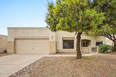 11701 N Pyramid Point Drive, Oro Valley, AZ 85737 - Photo 1