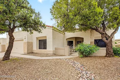 11701 N Pyramid Point Drive, Oro Valley, AZ 85737 - Photo 7