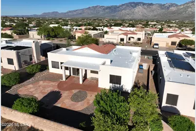 11701 N Pyramid Point Drive, Oro Valley, AZ 85737 - Photo 5
