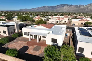 11701 N Pyramid Point Dr, Oro Valley, AZ 85737 - Photo 5