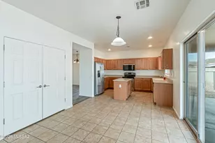 21198 E Frontier Rd, Red Rock, AZ 85145 - Photo 9