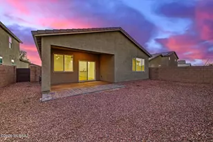 7849 S Sugarbend Dr, Tucson, AZ 85757 - Photo 35