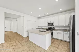 7849 S Sugarbend Dr, Tucson, AZ 85757 - Photo 15