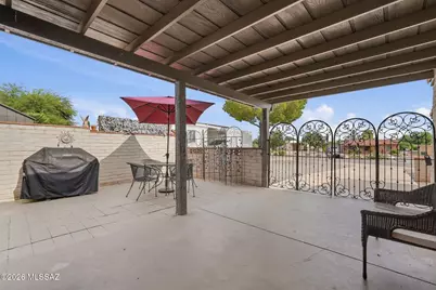 942 S Abrego Drive, Green Valley, AZ 85614 - Photo 3