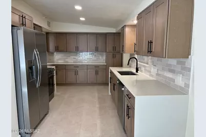 5453 E 4th Street, Tucson, AZ 85711 - Photo 9