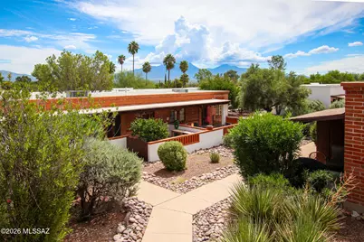 403 S Paseo Tierra #C, Green Valley, AZ 85614 - Photo 1