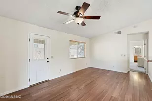 811 S Chimney Canyon Dr, Tucson, AZ 85748 - Photo 15