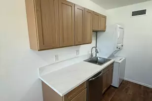 1518 E Hedrick Dr, Tucson, AZ 85719 - Photo 11