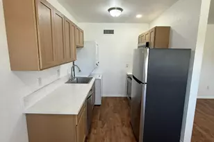 1518 E Hedrick Dr, Tucson, AZ 85719 - Photo 9