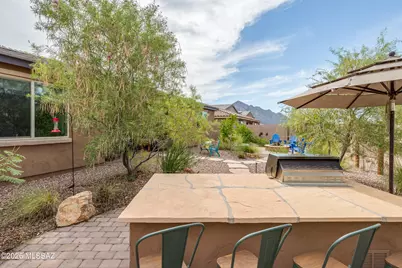 11981 N Silver Village Place, Oro Valley, AZ 85737 - Photo 27