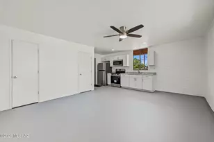 942 W Connecticut Dr, Tucson, AZ 85706 - Photo 19