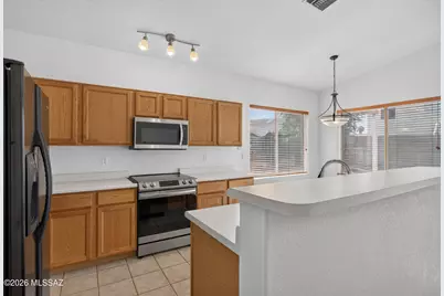 9061 N Running Bear Place, Tucson, AZ 85743 - Photo 9