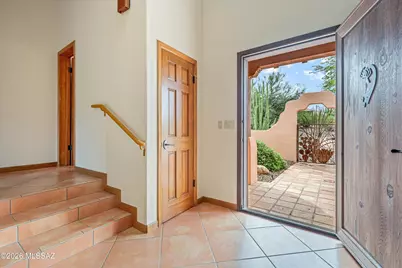 10041 E Rayann Place, Tucson, AZ 85749 - Photo 7