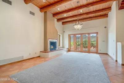 10041 E Rayann Place, Tucson, AZ 85749 - Photo 9
