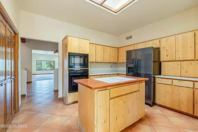 10041 E Rayann Place, Tucson, AZ 85749 - Photo 19