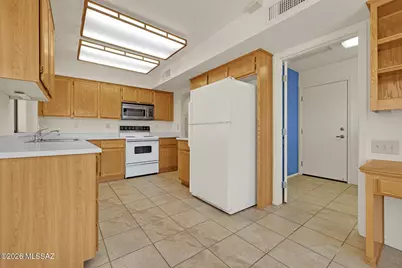 14501 N Del Webb Boulevard, Oro Valley, AZ 85755 - Photo 17