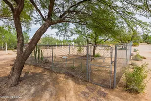 6395 N Sanders Rd, Tucson, AZ 85743 - Photo 35