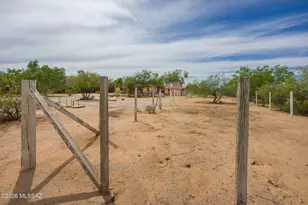 6395 N Sanders Rd, Tucson, AZ 85743 - Photo 41
