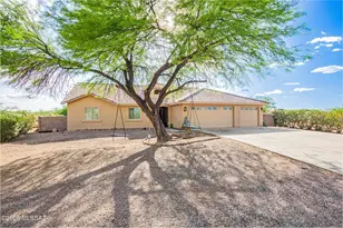 7185 W Resthaven Pl, Tucson, AZ 85757 - Photo 1