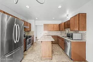 4713 E 13th St, Tucson, AZ 85711 - Photo 11
