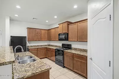 6321 S Scoter Drive, Tucson, AZ 85757 - Photo 13