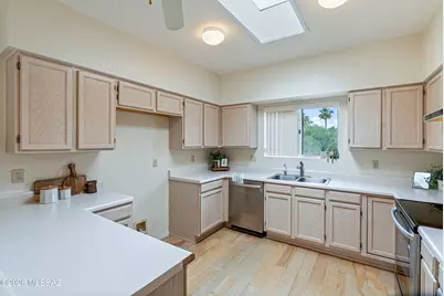1457 W Calle Altamira, Green Valley, AZ 85622 - Photo 7