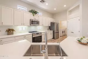 13365 N Sunset Mesa Dr, Marana, AZ 85658 - Photo 11