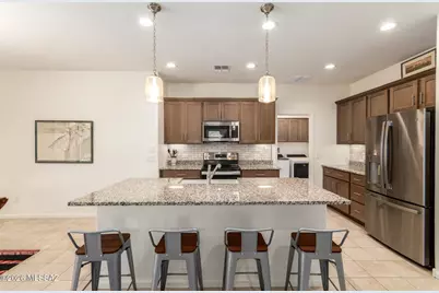 1648 E Horned Lark Drive, Green Valley, AZ 85614 - Photo 9