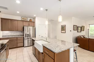 1648 E Horned Lark Dr, Green Valley, AZ 85614 - Photo 11
