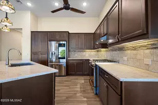 2621 E Josephine View Dr, Green Valley, AZ 85614 - Photo 13