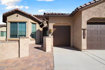 2621 E Josephine View Drive, Green Valley, AZ 85614 - Photo 3