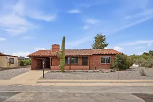 424 S Abrego Dr, Green Valley, AZ 85614 - Photo 1
