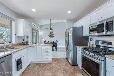 36161 S Wind Crest Drive, Saddlebrooke, AZ 85739 - Photo 15