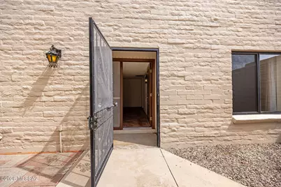 5110 N Placita Del Lazo, Tucson, AZ 85750 - Photo 5