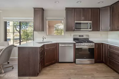 14032 N Green Tree Drive, Oro Valley, AZ 85755 - Photo 5