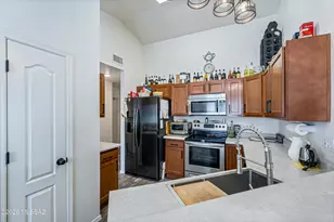 7045 E Fighting Falcon Pl, Tucson, AZ 85730 - Photo 9