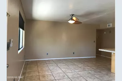6672 E Calle La Paz #D, Tucson, AZ 85715 - Photo 5