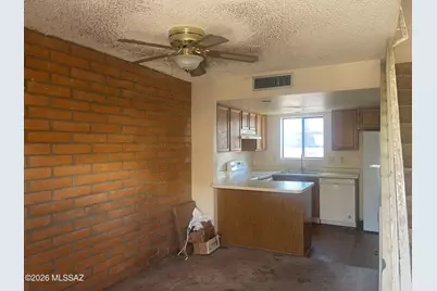 122 E Pastime Road, Tucson, AZ 85705 - Photo 3