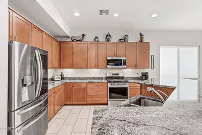 823 W Calle Artistica, Green Valley, AZ 85614 - Photo 17