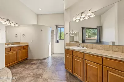 2448 N Barnwall Court, Tucson, AZ 85749 - Photo 25
